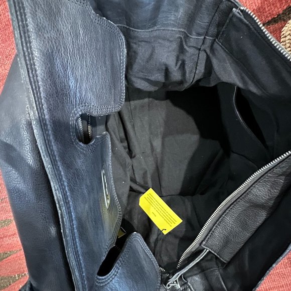 Liebeskind Black BERLIN Bag - Picture 3 of 4